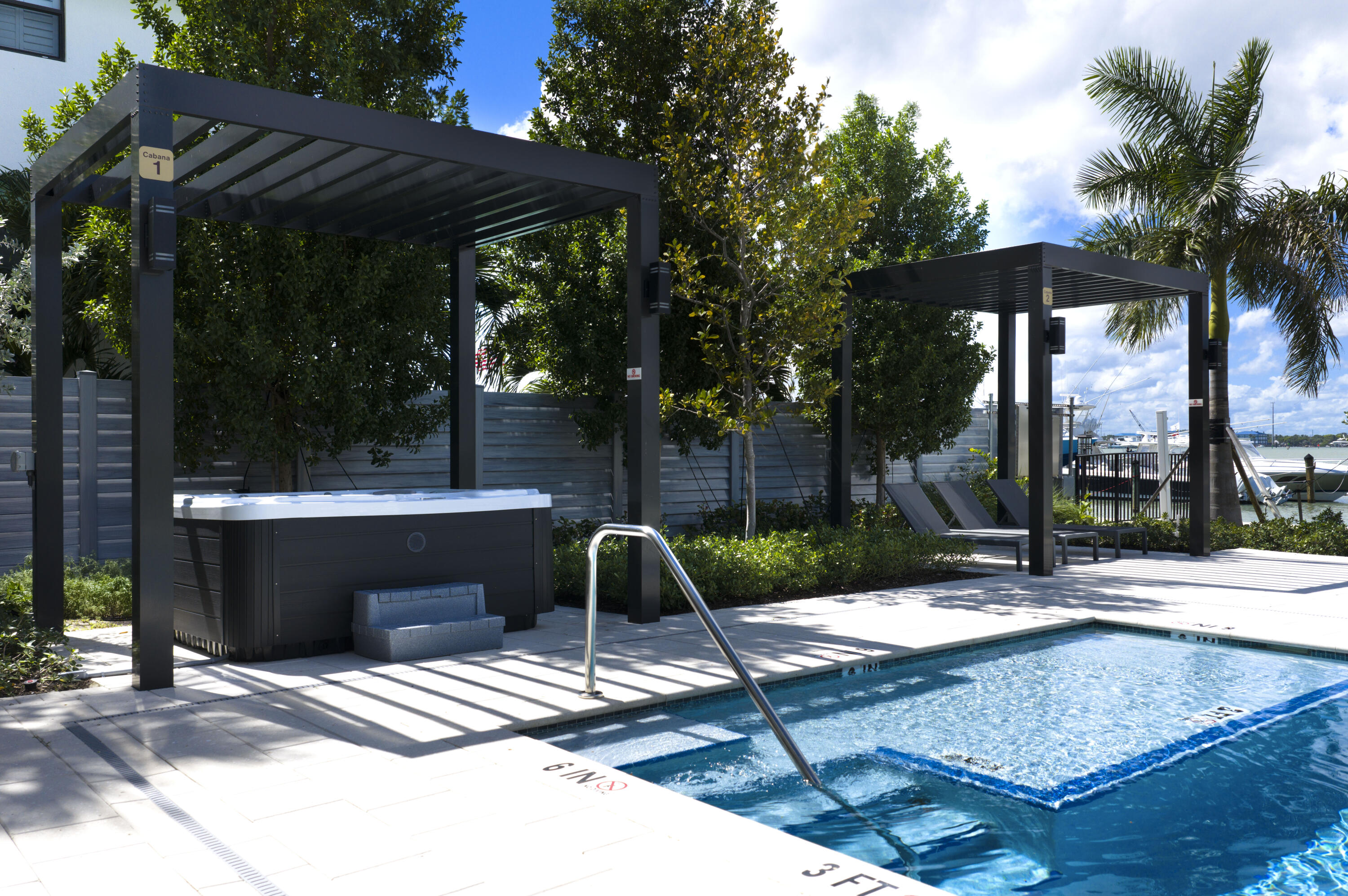 2323 Lake #201, Singer Island FL 33404