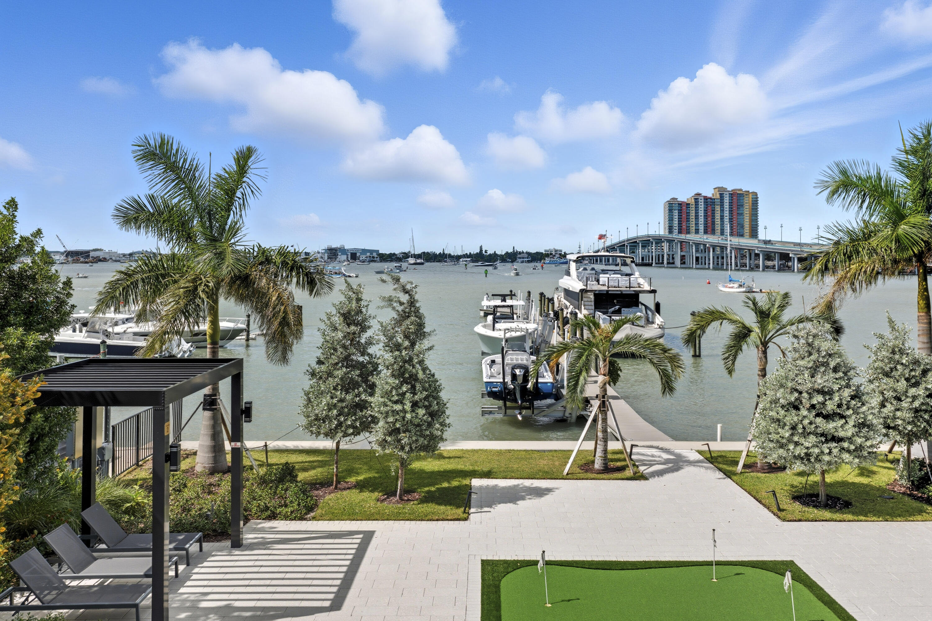 2323 Lake #201, Singer Island FL 33404