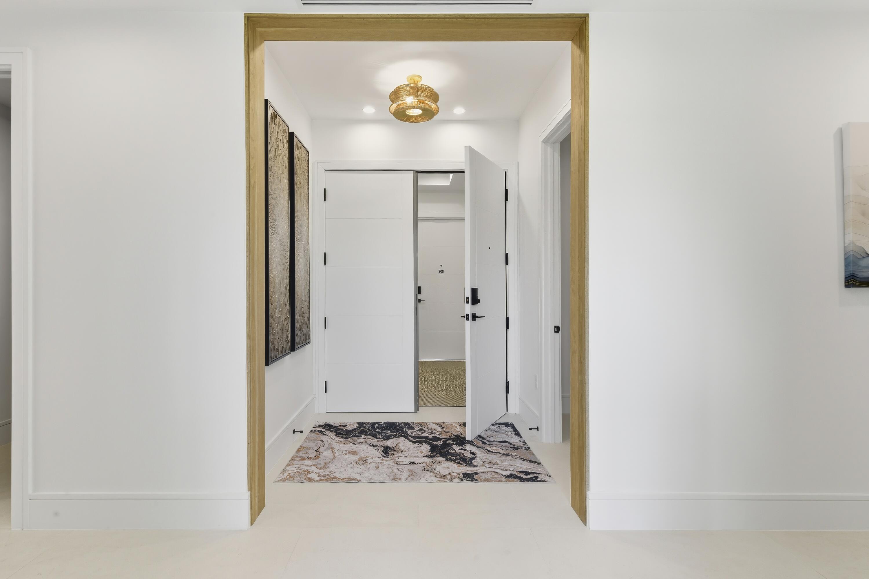 2323 Lake #201, Singer Island FL 33404