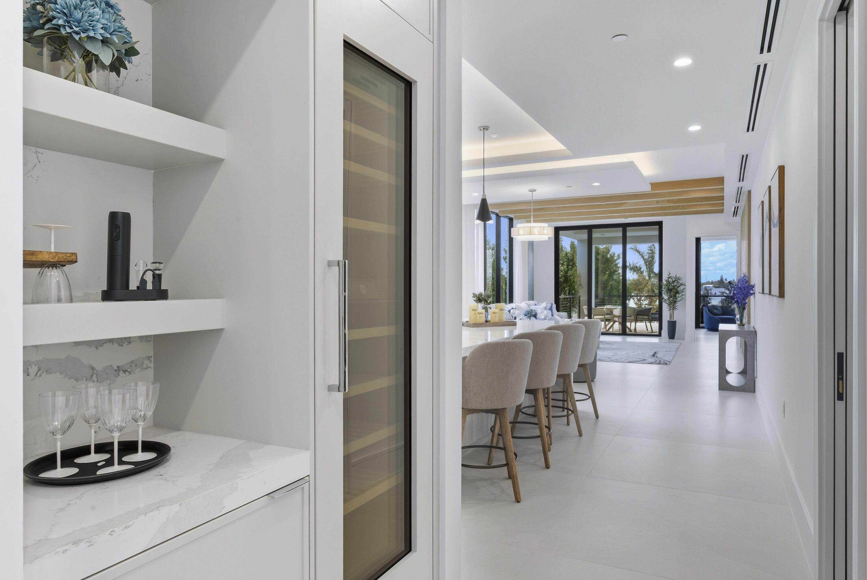 2323 Lake #201, Singer Island FL 33404