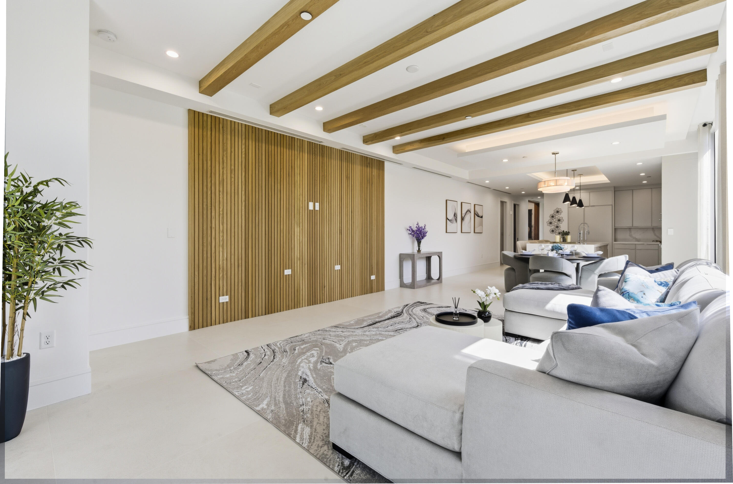 2323 Lake #201, Singer Island FL 33404