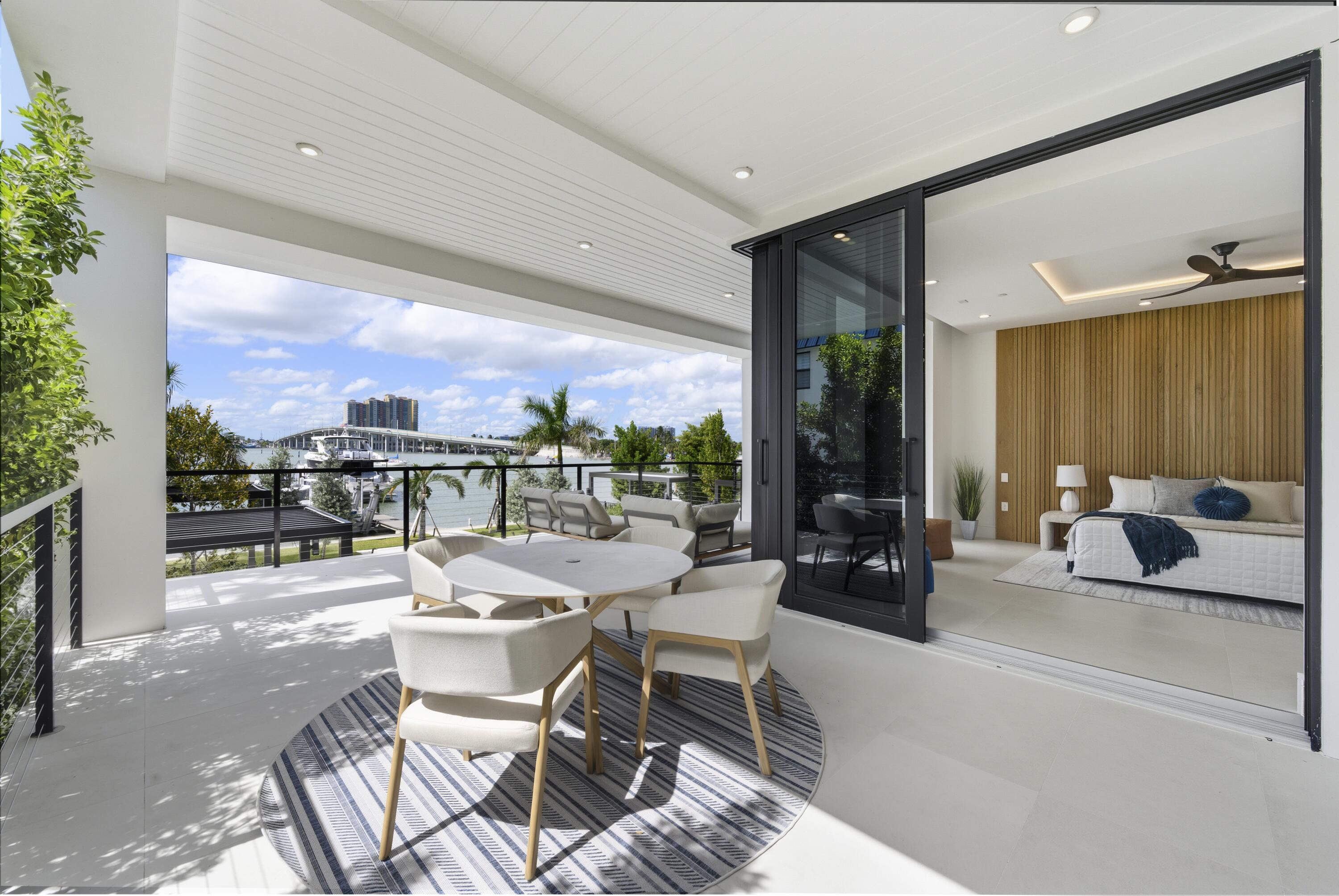 2323 Lake #201, Singer Island FL 33404