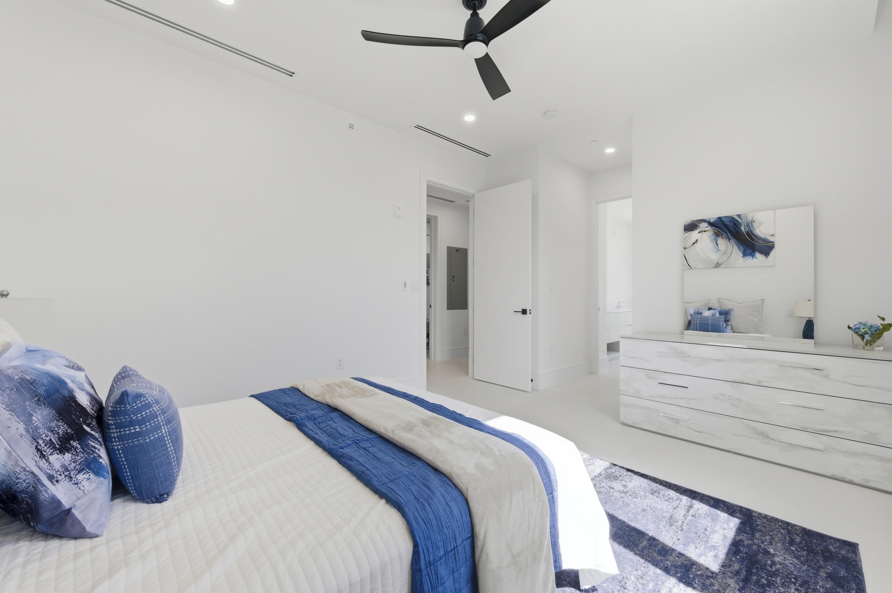 2323 Lake #201, Singer Island FL 33404