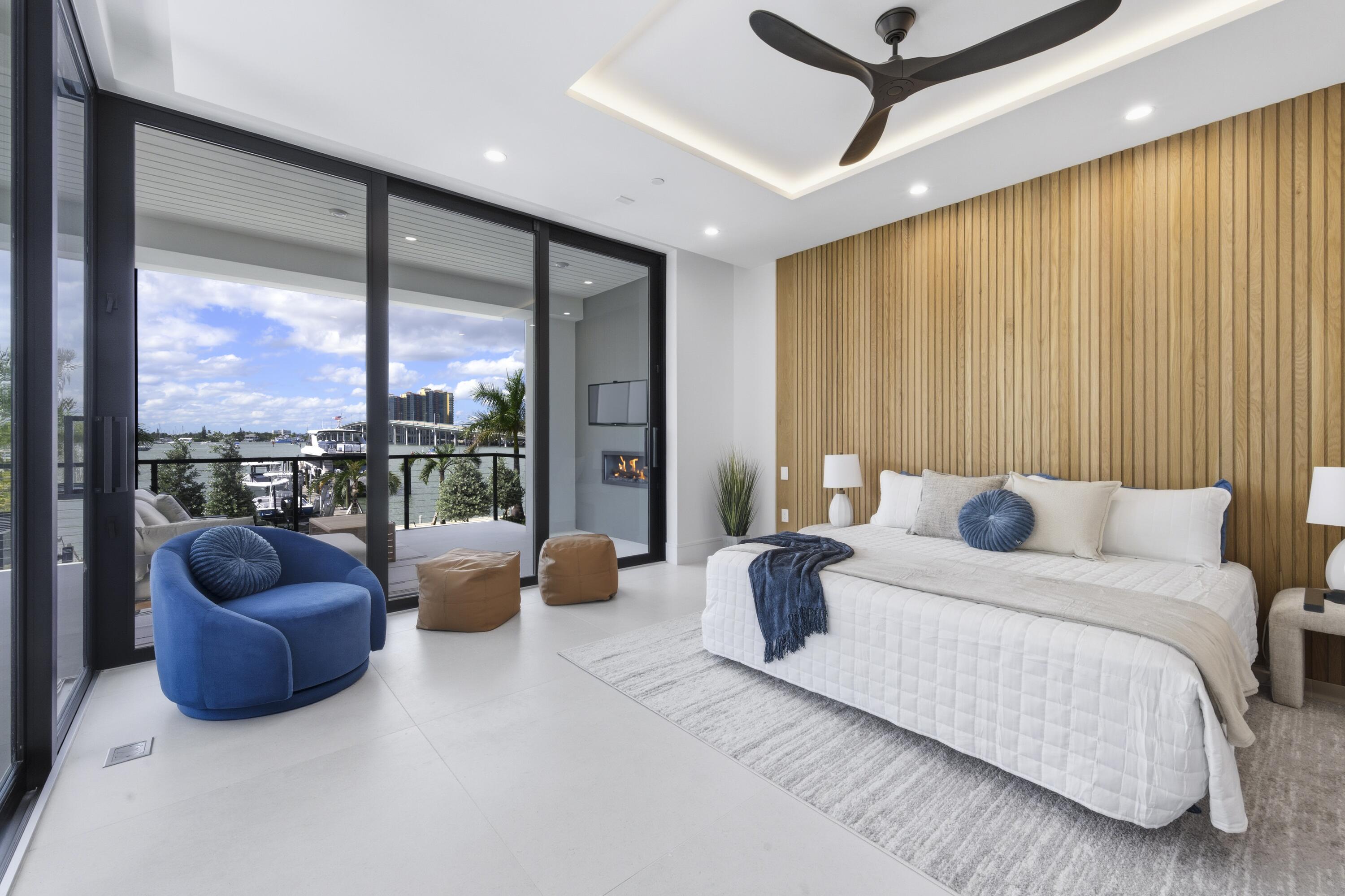 2323 Lake #201, Singer Island FL 33404