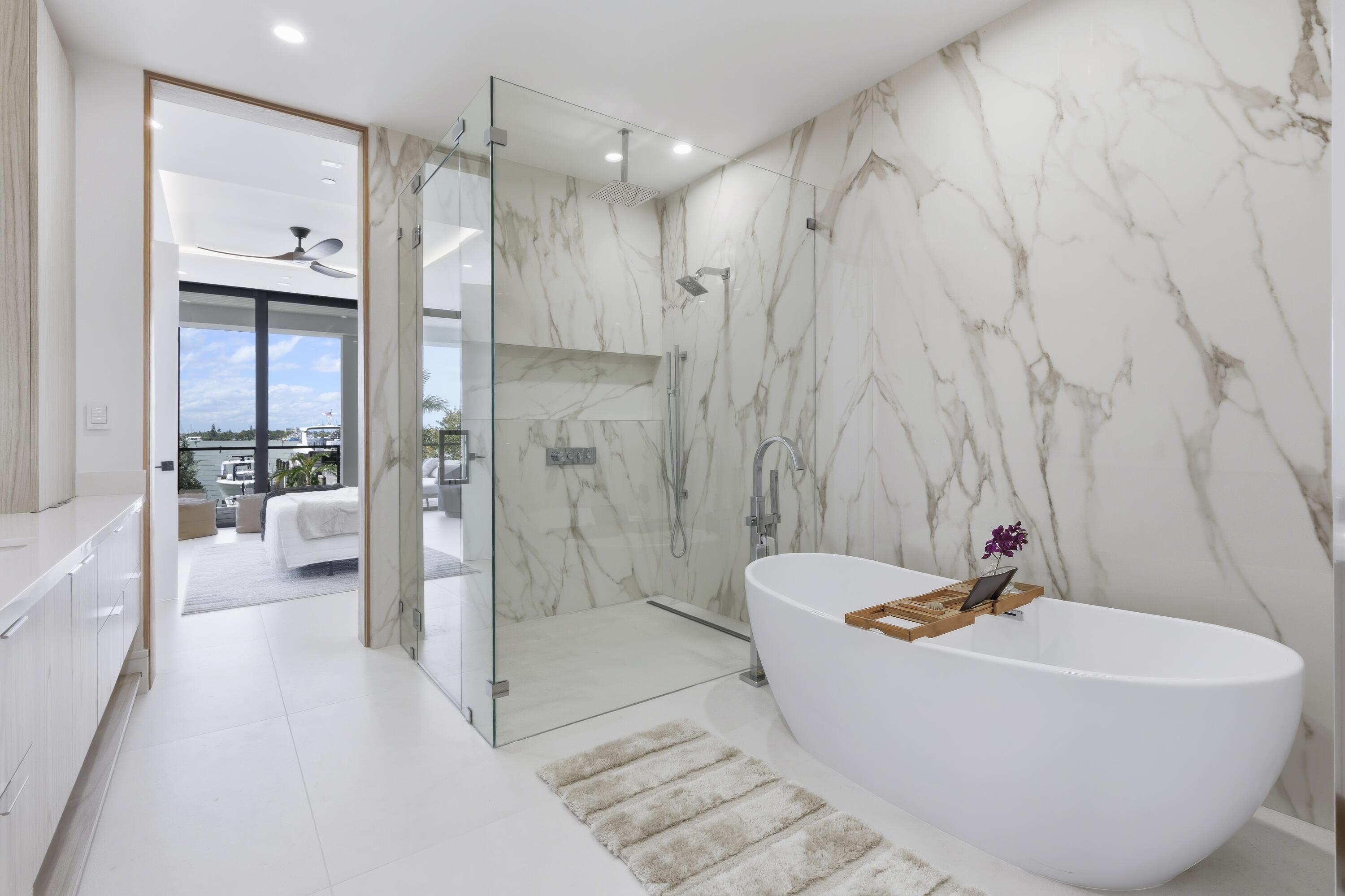 2323 Lake #201, Singer Island FL 33404