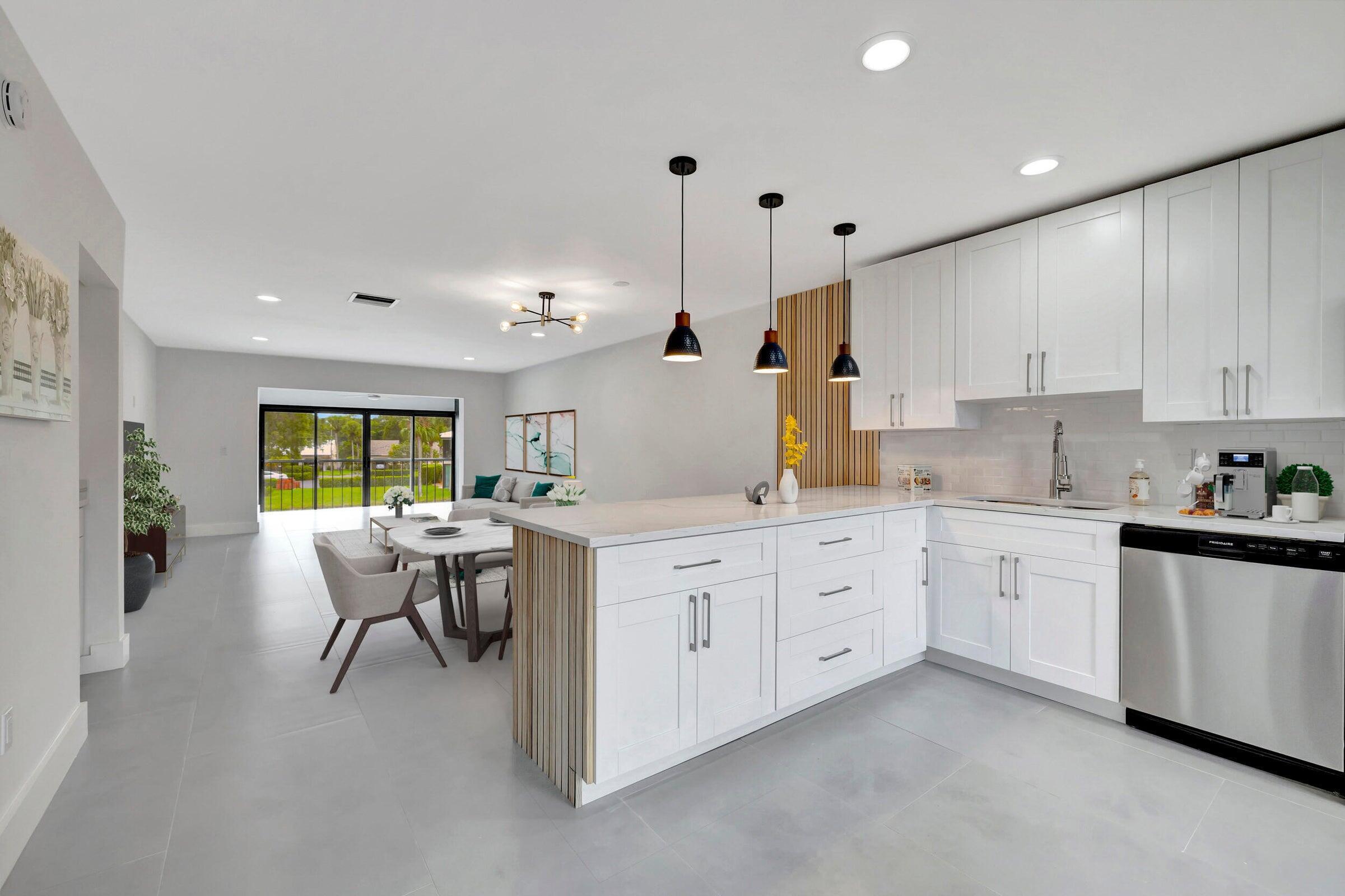7898 Eastlake #7d, Boca Raton FL 33433