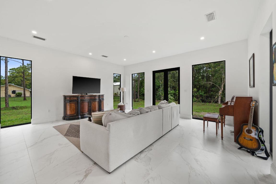 7887 150th, Palm Beach Gardens FL 33418
