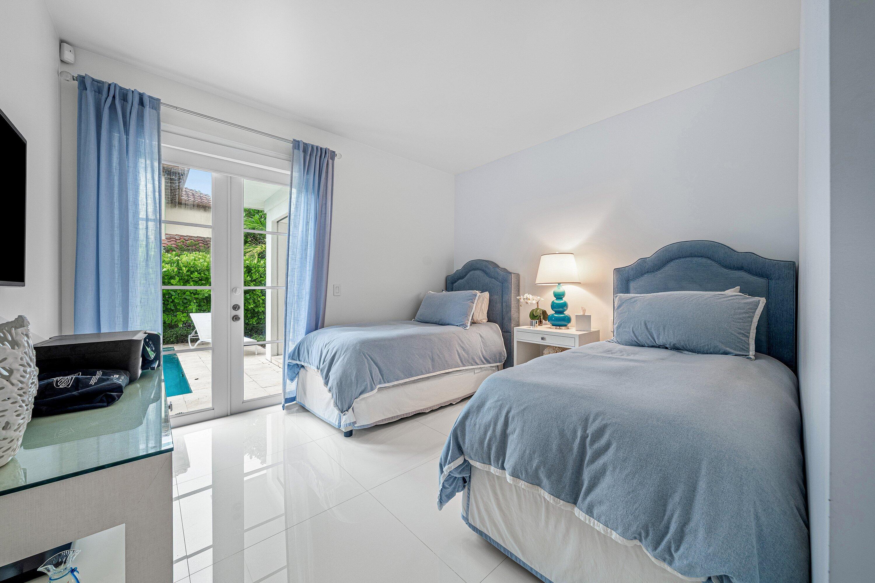 106 Beachway, Ocean Ridge FL 33435
