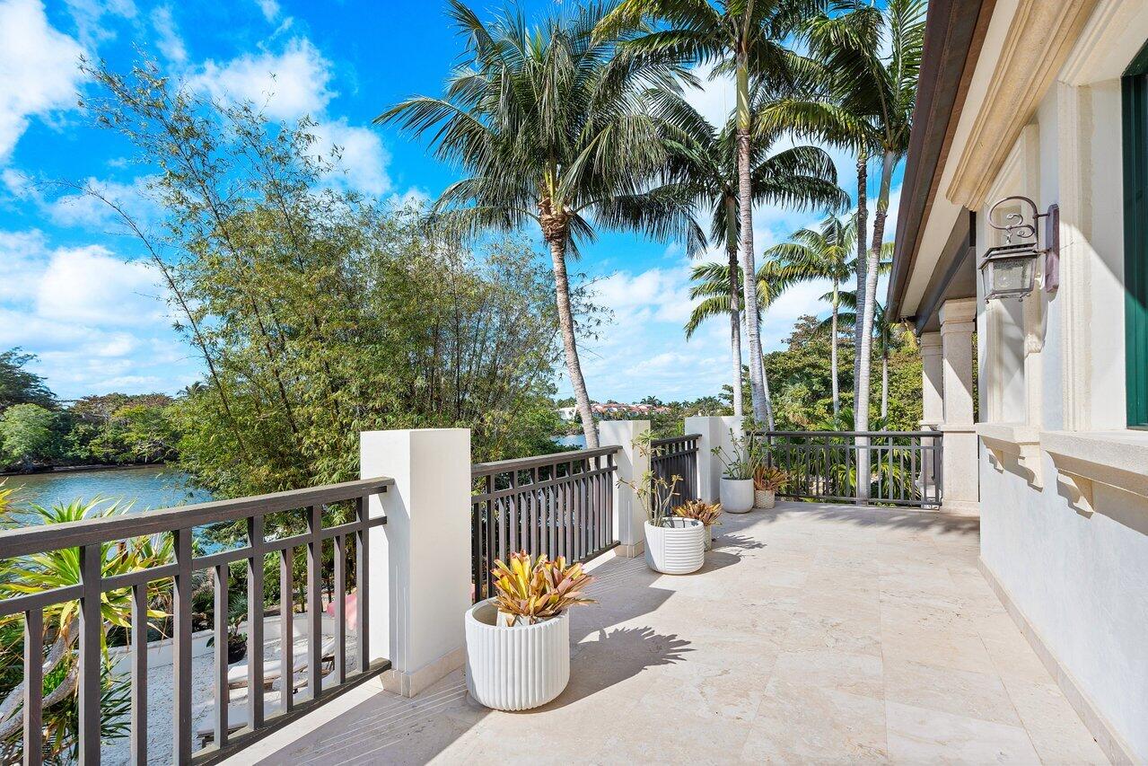 8 Driftwood Landing, Gulf Stream FL 33483
