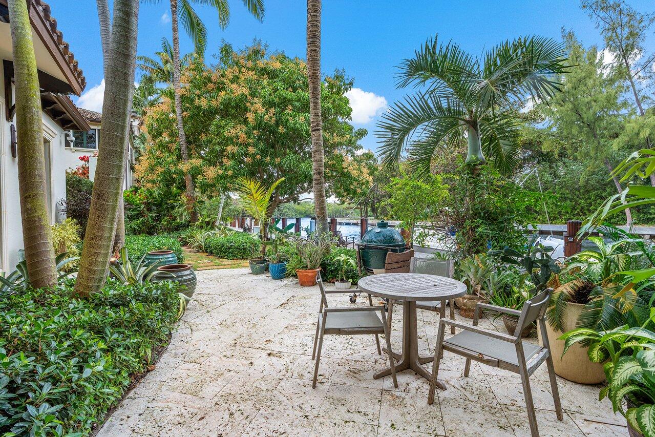 8 Driftwood Landing, Gulf Stream FL 33483