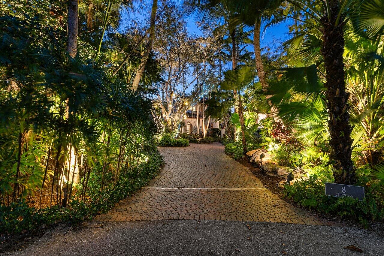 8 Driftwood Landing, Gulf Stream FL 33483