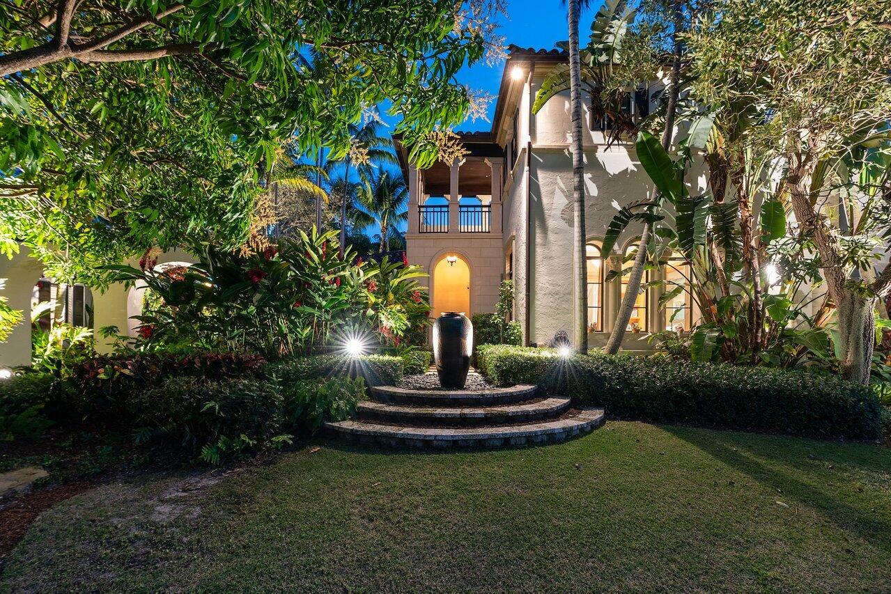 8 Driftwood Landing, Gulf Stream FL 33483