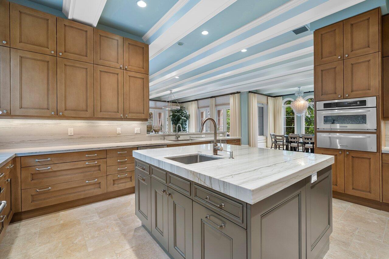 8 Driftwood Landing, Gulf Stream FL 33483
