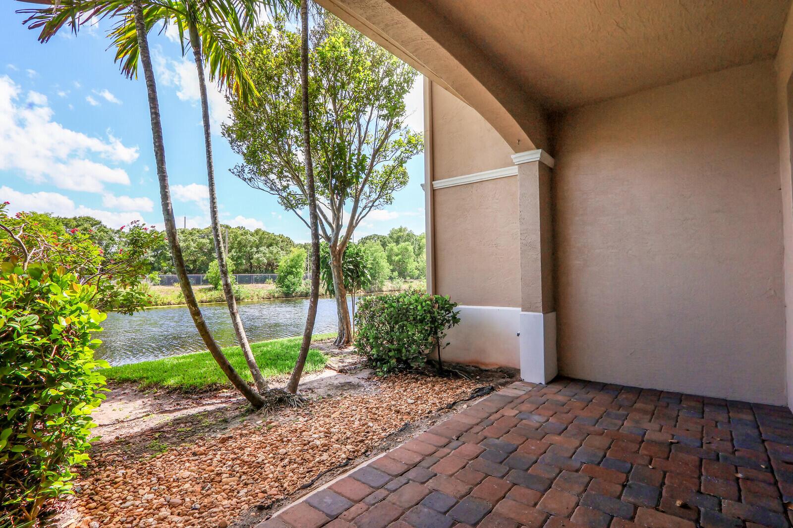4505 Artesa Way, Palm Beach Gardens FL 33418