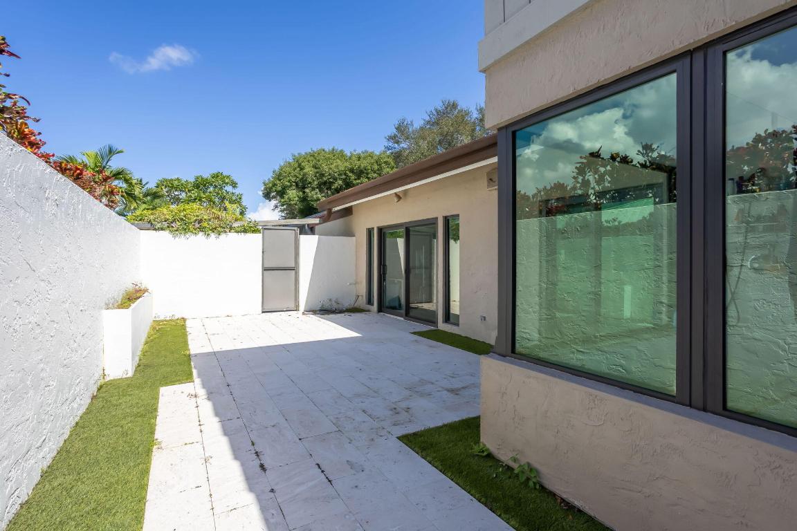 2903 Banyan Boulevard, Boca Raton FL 33431