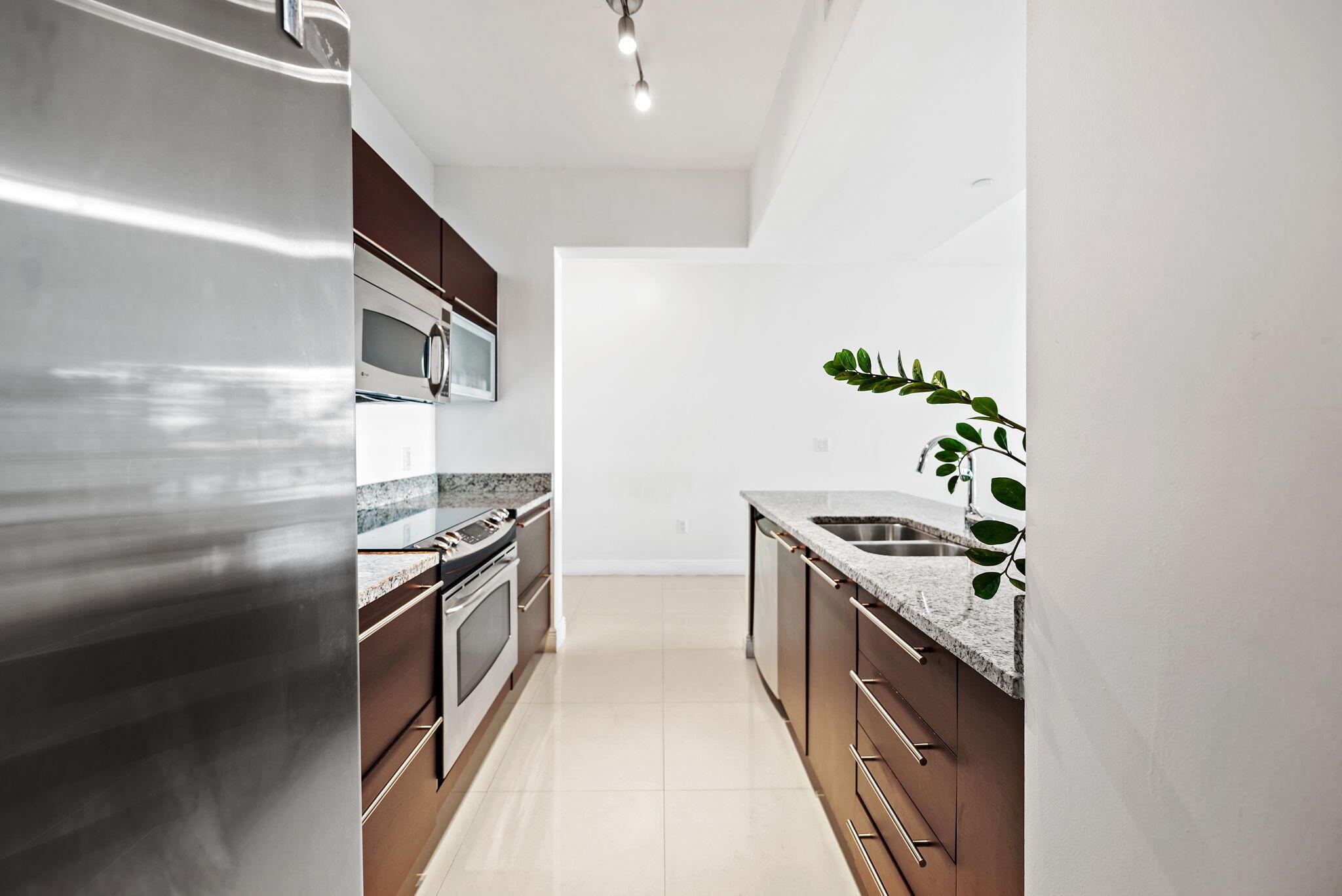 951 Brickell Avenue #400, Miami FL 33131