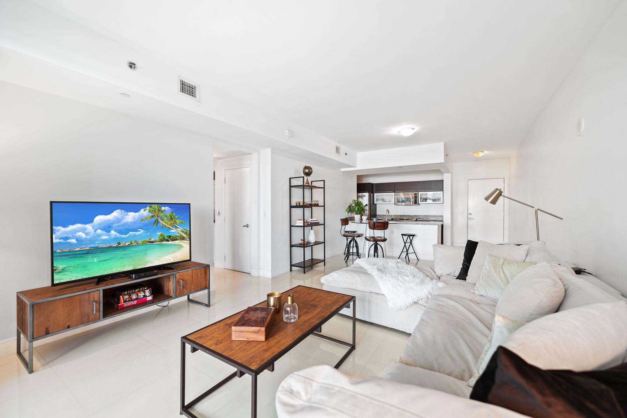 951 Brickell Avenue #400, Miami FL 33131