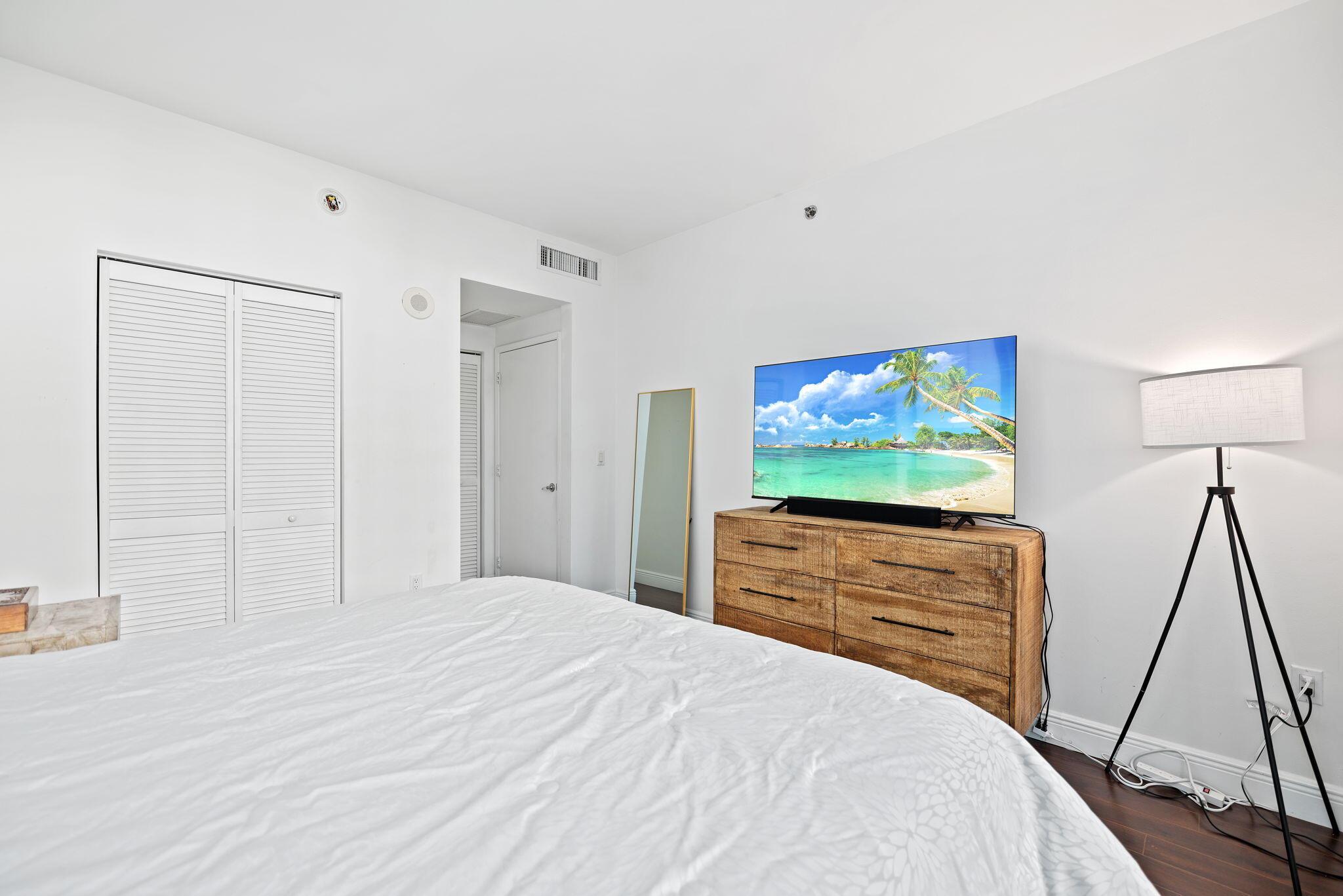 951 Brickell Avenue #400, Miami FL 33131