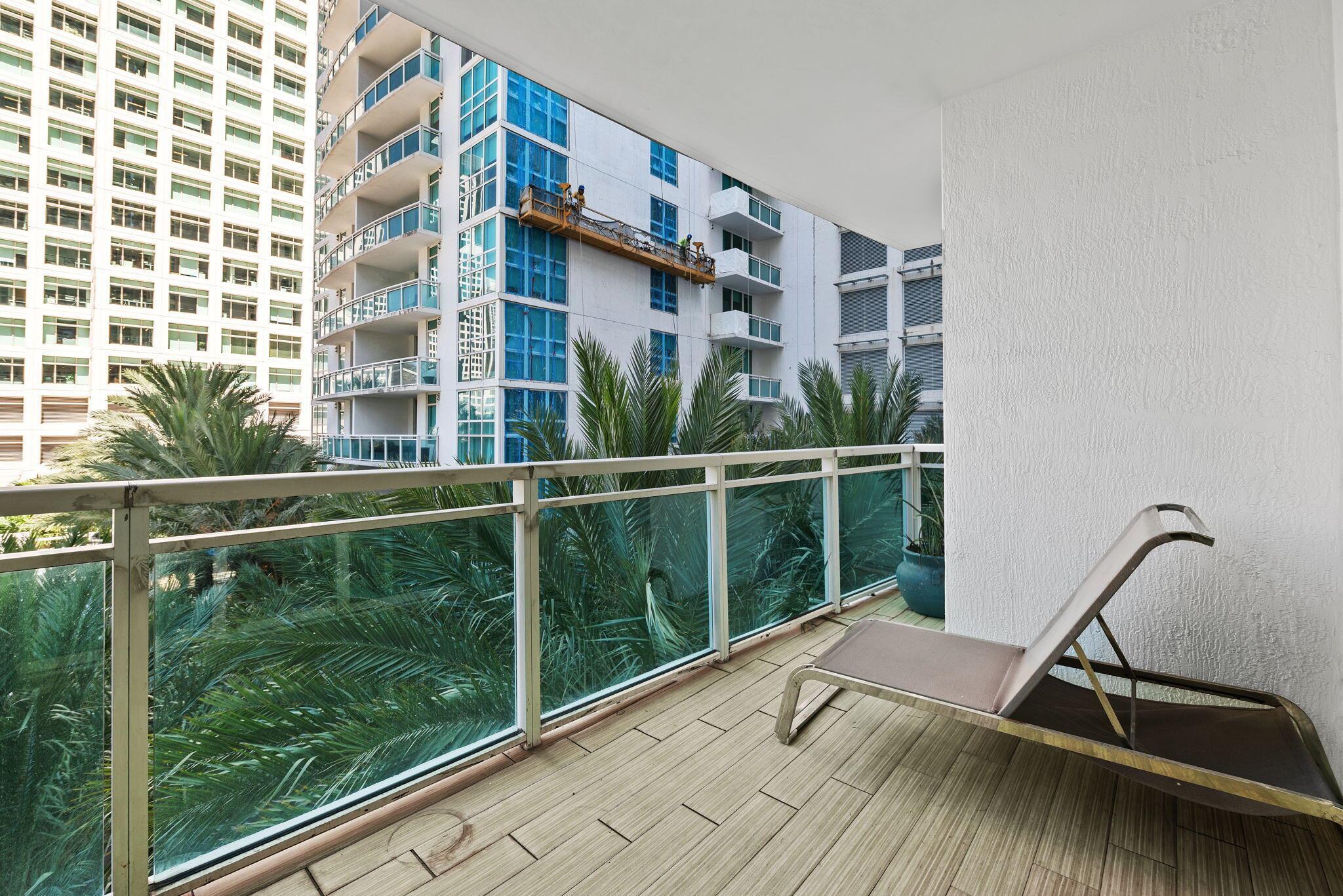 951 Brickell Avenue #400, Miami FL 33131