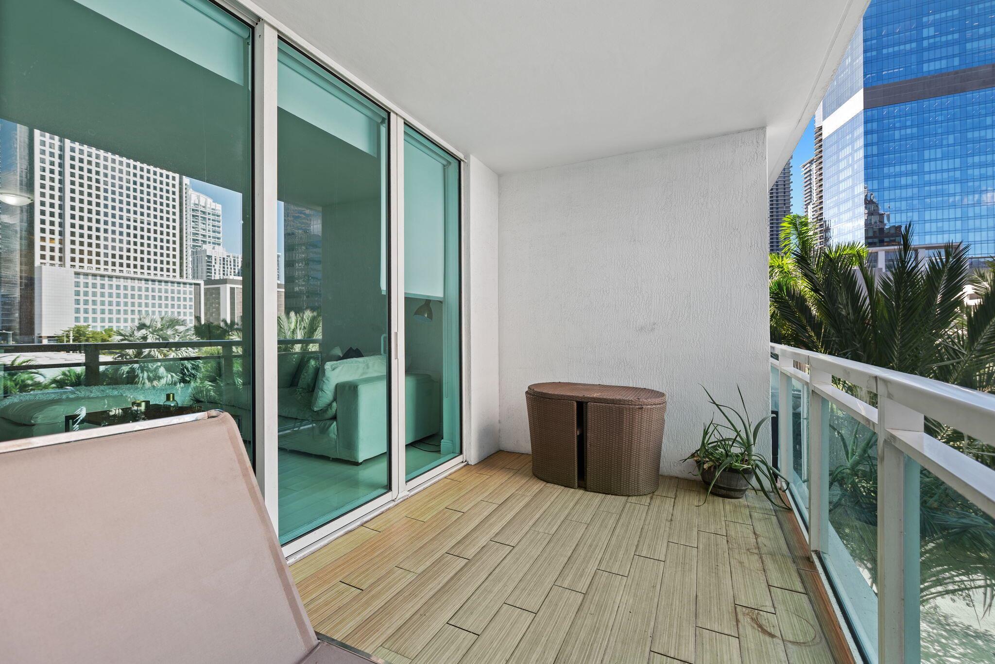 951 Brickell Avenue #400, Miami FL 33131