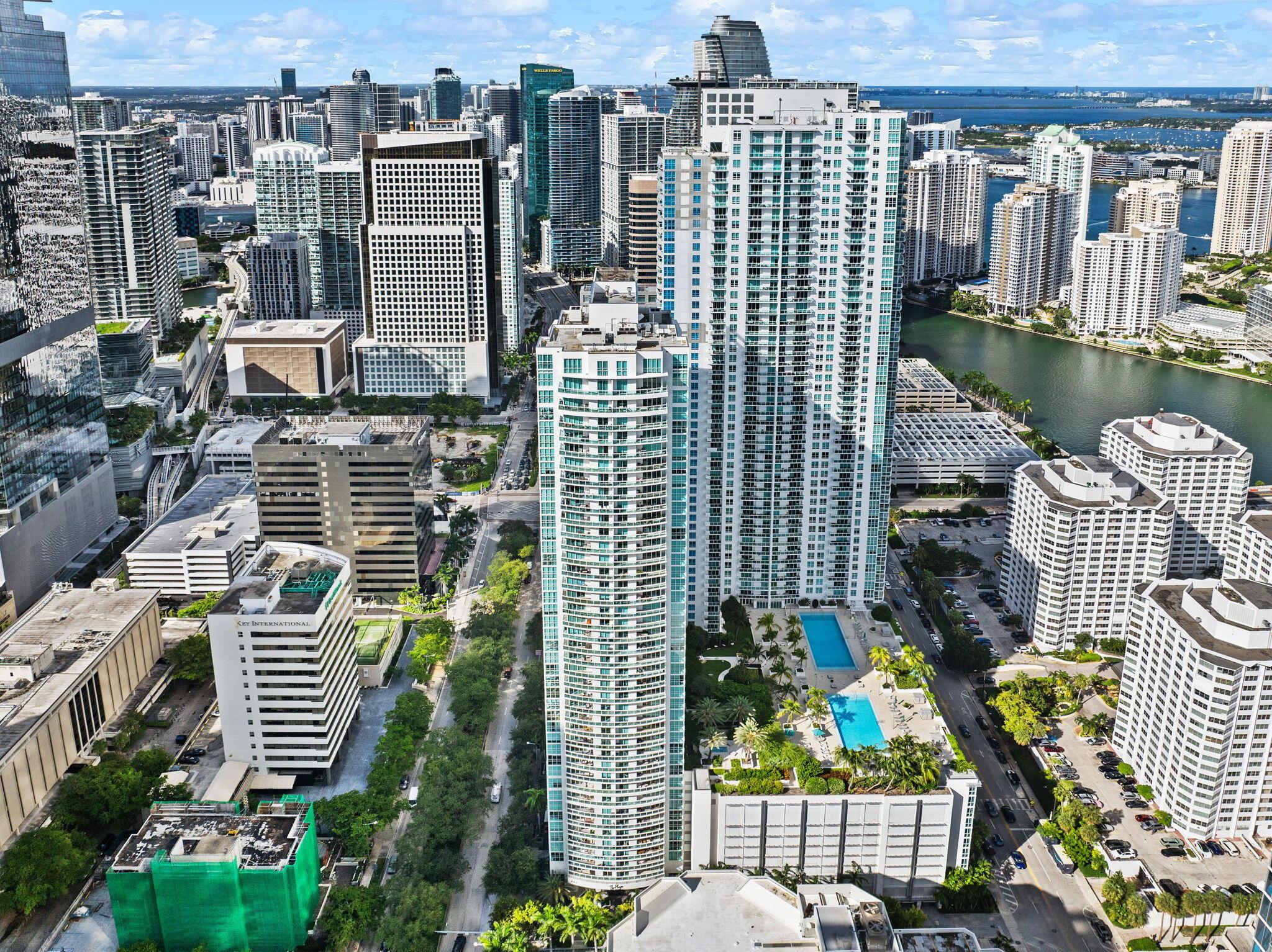 951 Brickell Avenue #400, Miami FL 33131