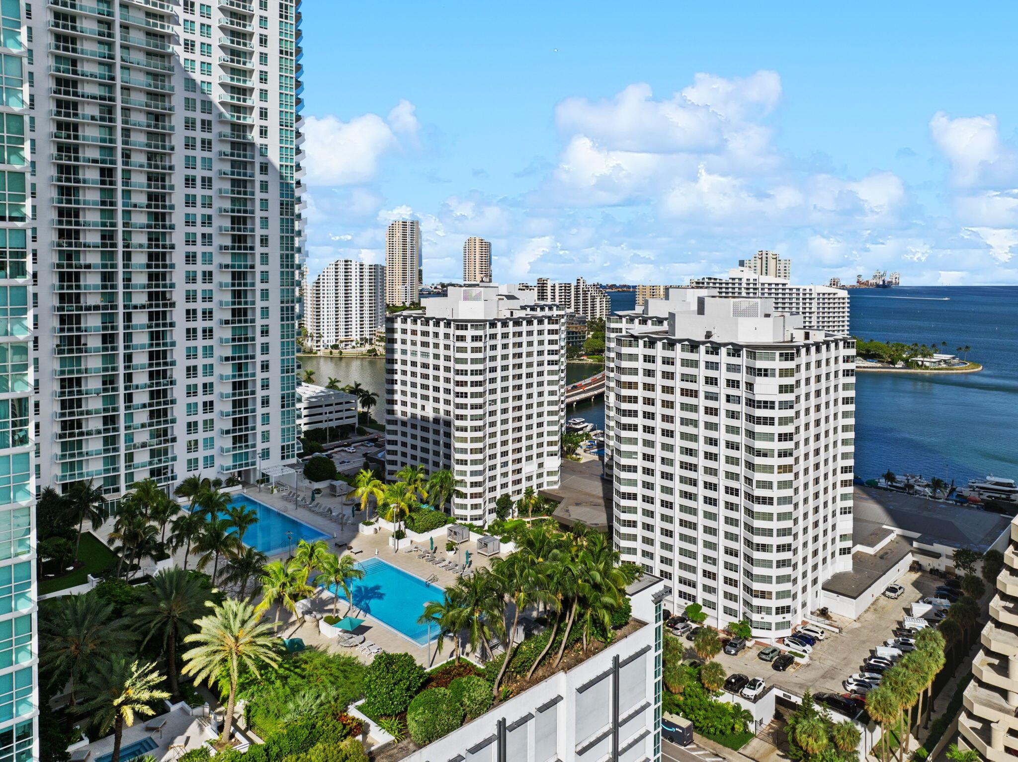 951 Brickell Avenue #400, Miami FL 33131
