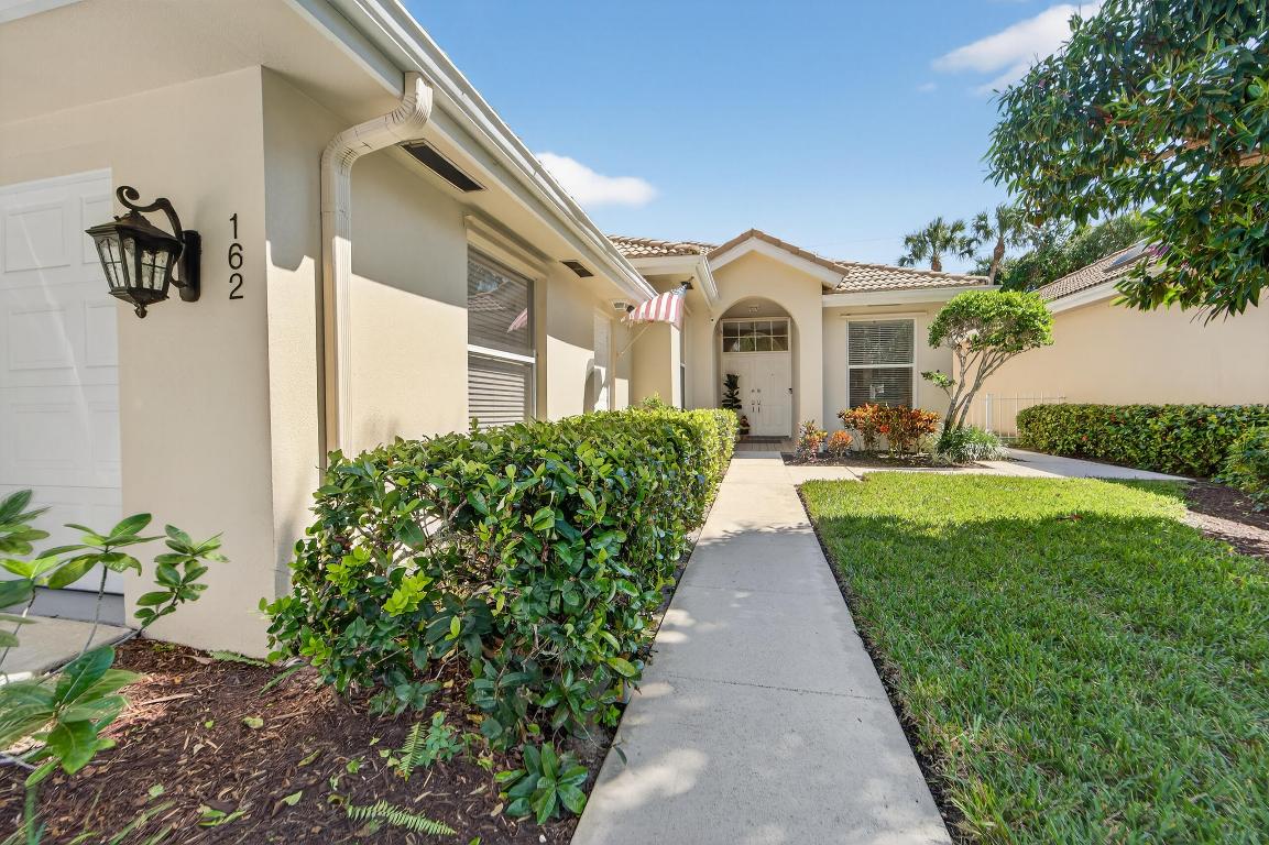162 E Hampton, Jupiter FL 33458