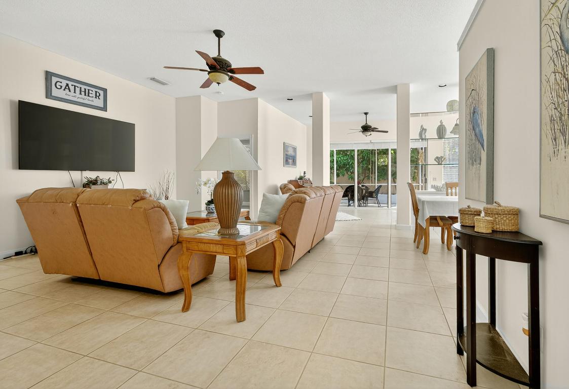 162 E Hampton, Jupiter FL 33458