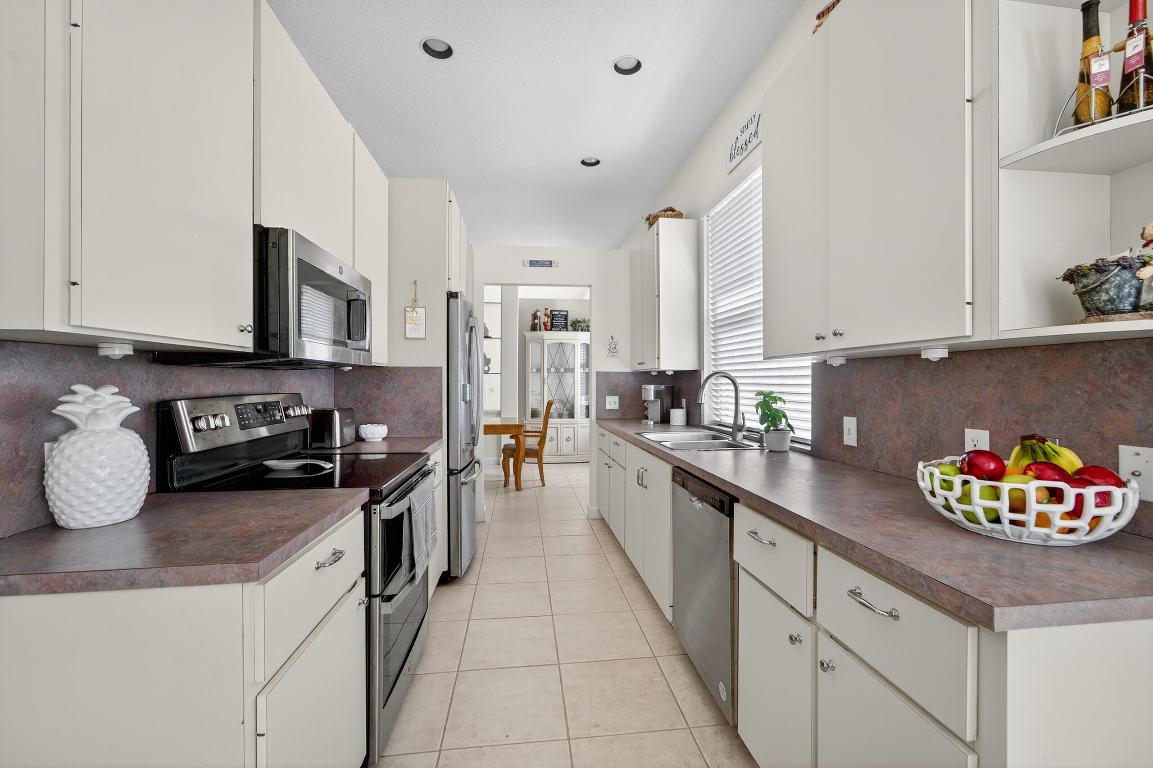 162 E Hampton, Jupiter FL 33458