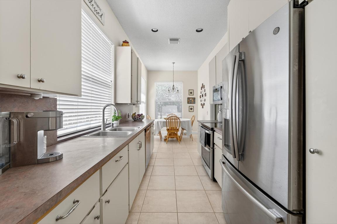 162 E Hampton, Jupiter FL 33458