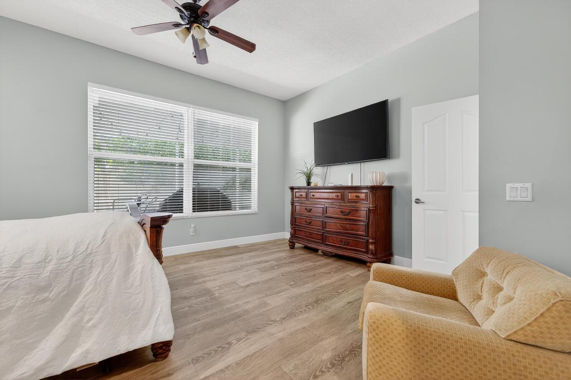 162 E Hampton, Jupiter FL 33458