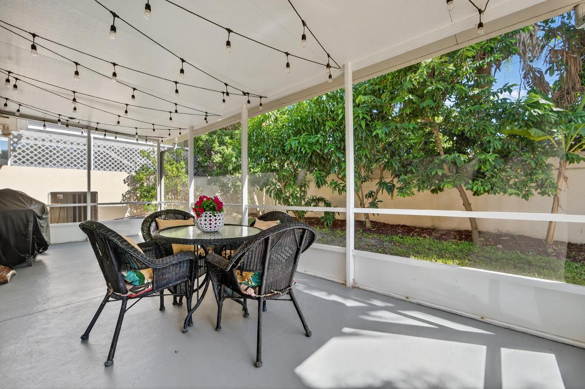 162 E Hampton, Jupiter FL 33458