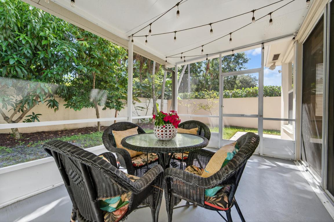 162 E Hampton, Jupiter FL 33458