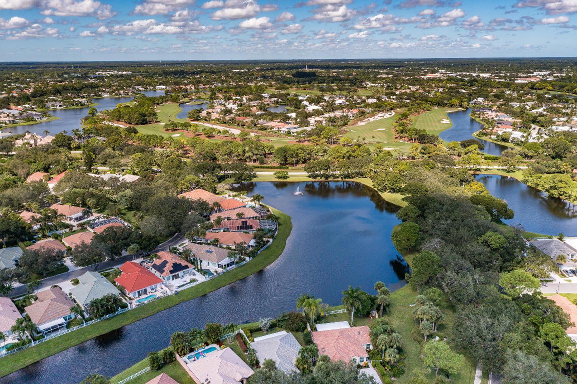 162 E Hampton, Jupiter FL 33458