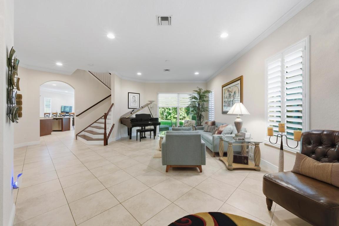12293 Aviles, Palm Beach Gardens FL 33418