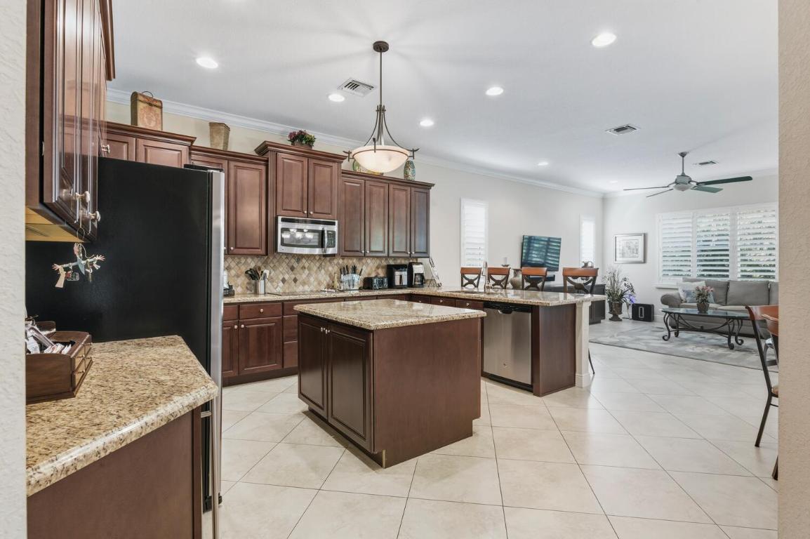 12293 Aviles, Palm Beach Gardens FL 33418