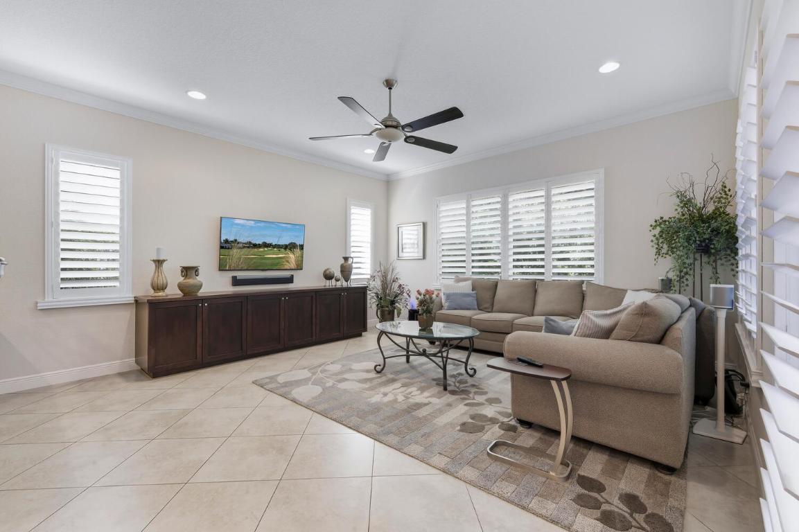 12293 Aviles, Palm Beach Gardens FL 33418