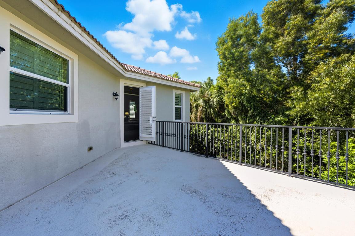 12293 Aviles, Palm Beach Gardens FL 33418