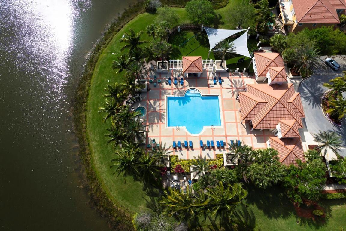 12293 Aviles, Palm Beach Gardens FL 33418