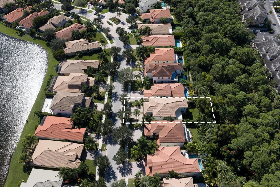 12293 Aviles, Palm Beach Gardens FL 33418