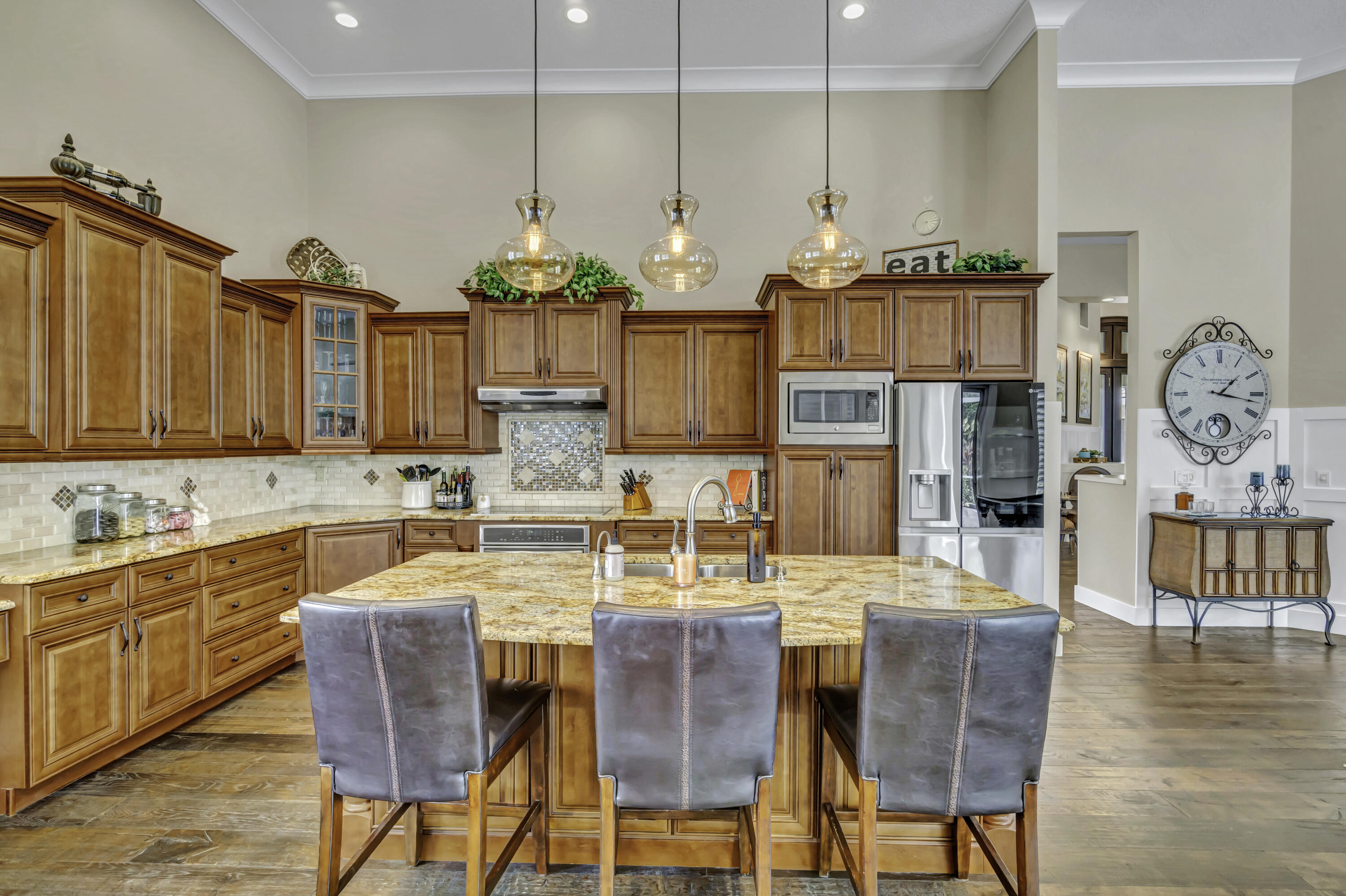 1209 Breakers West, West Palm Beach FL 33411