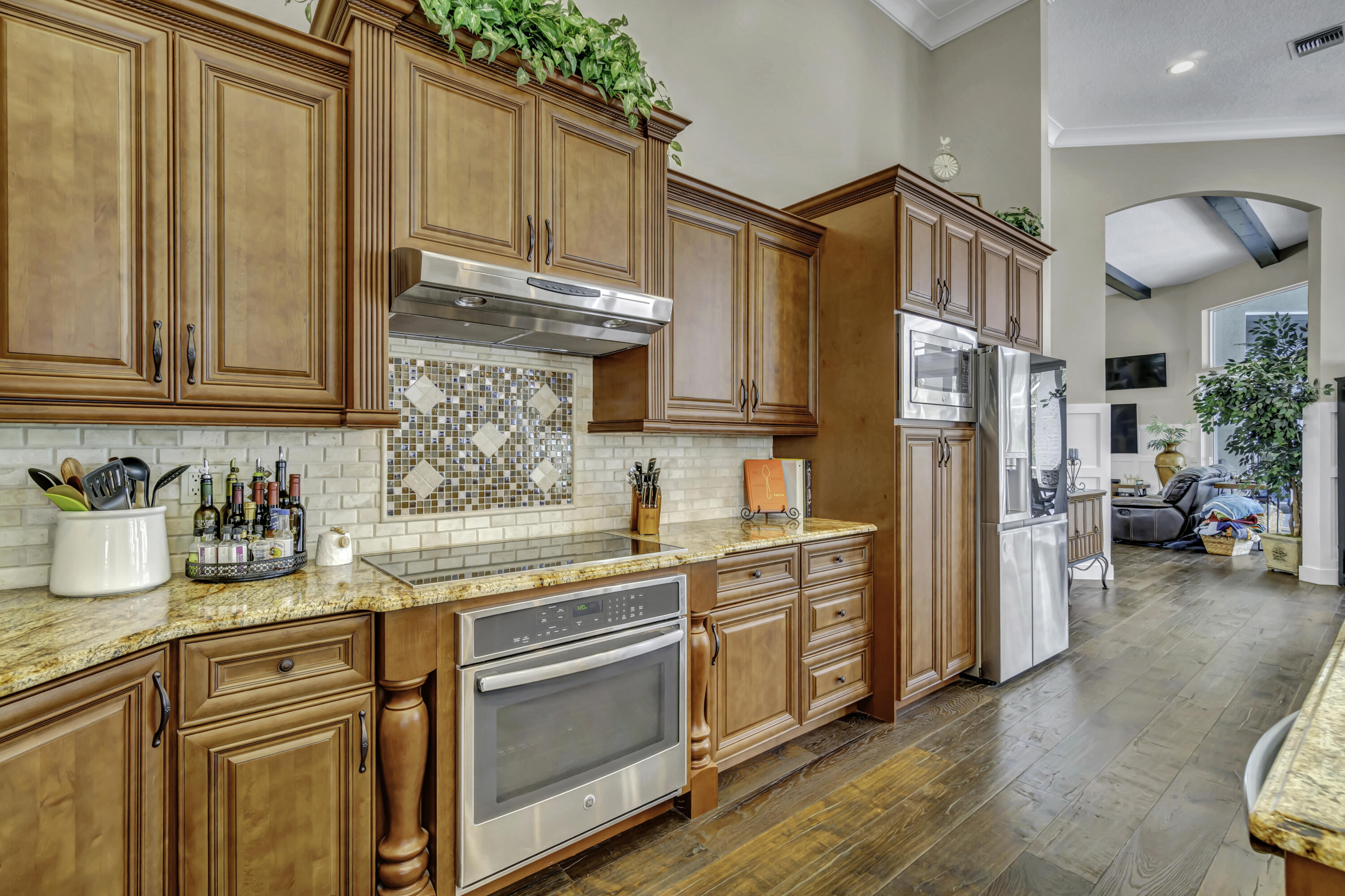 1209 Breakers West, West Palm Beach FL 33411