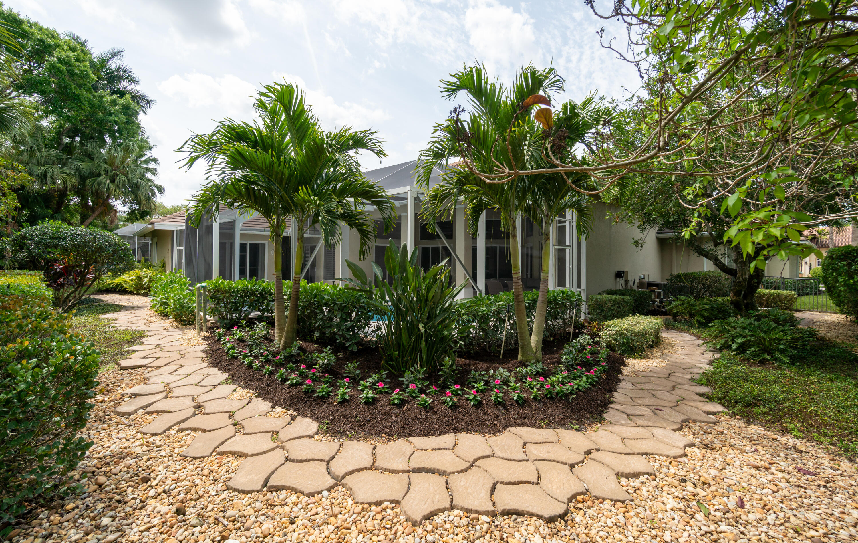 1209 Breakers West, West Palm Beach FL 33411