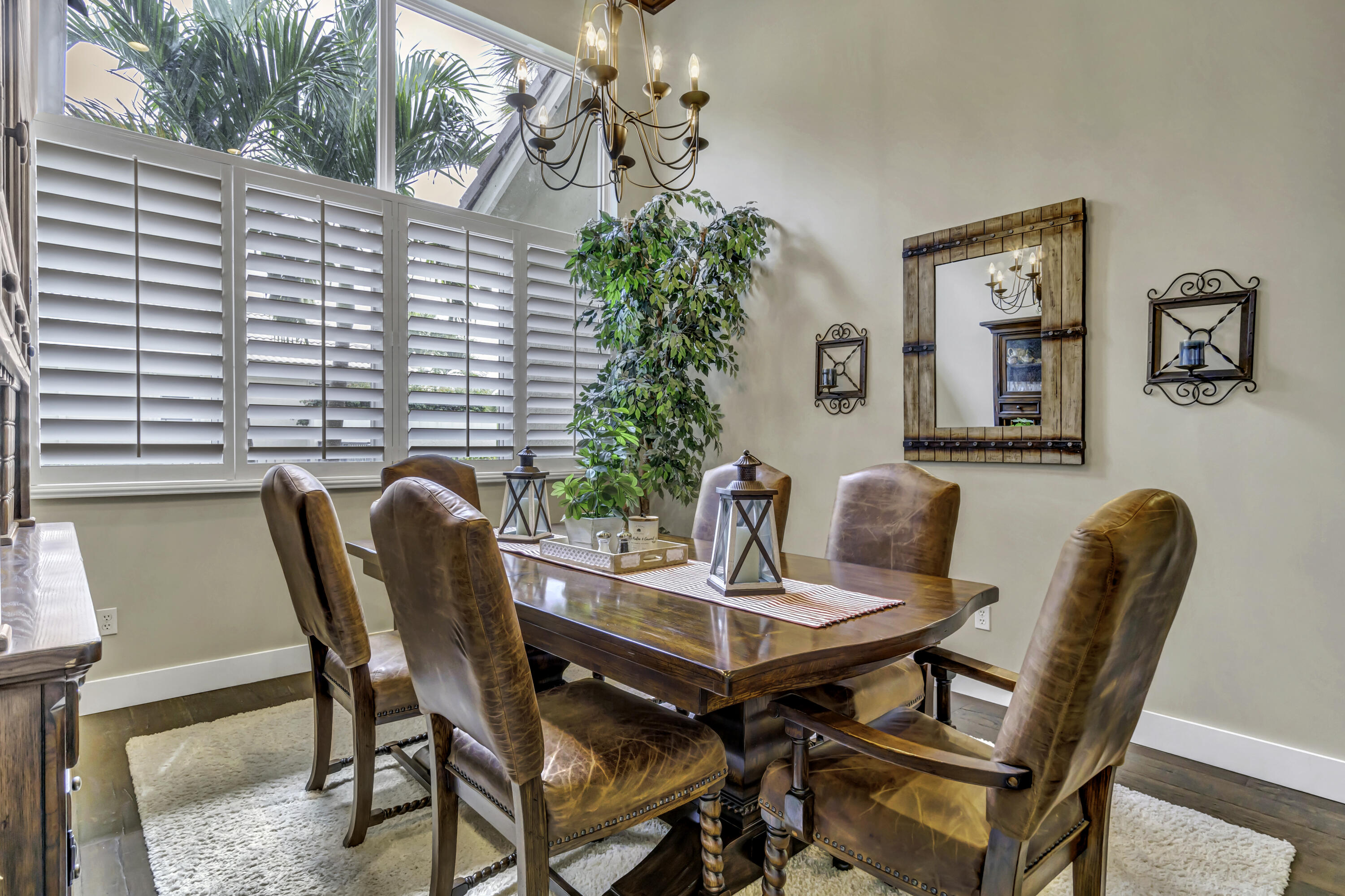 1209 Breakers West, West Palm Beach FL 33411