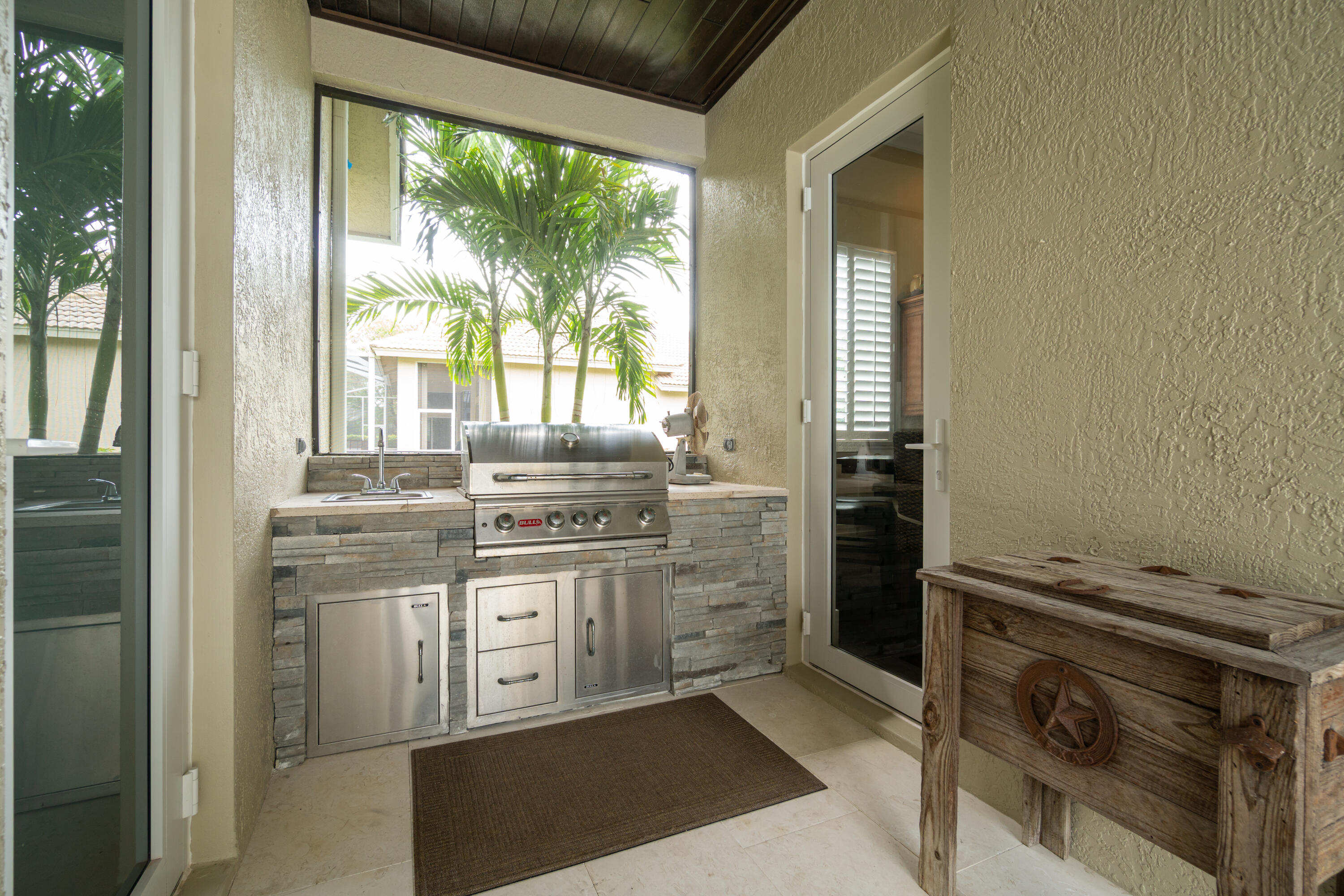 1209 Breakers West, West Palm Beach FL 33411