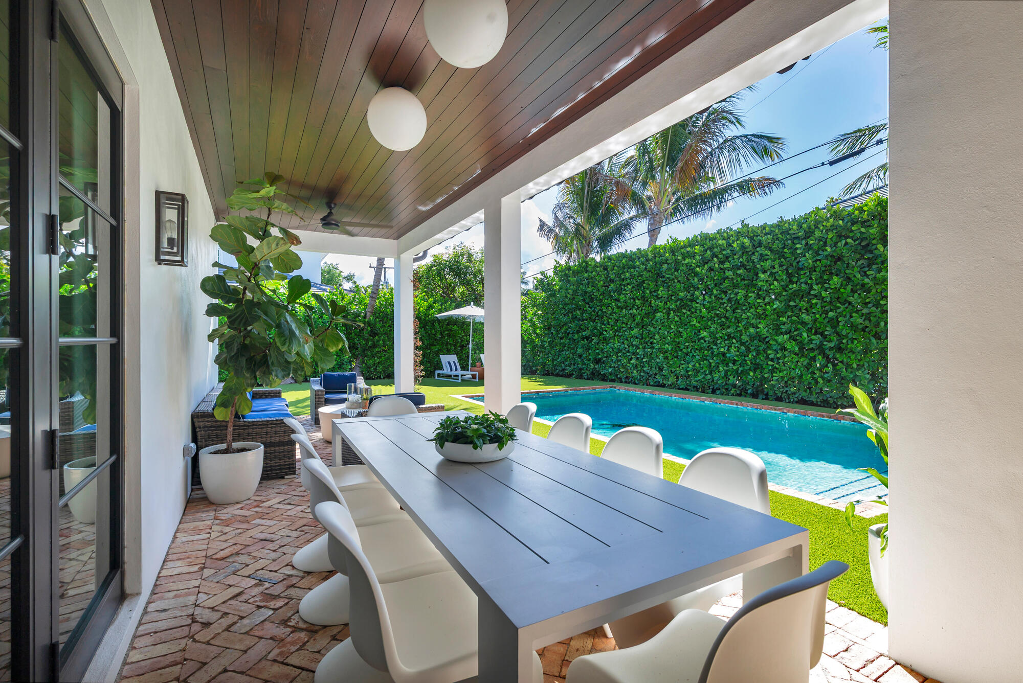 136 Santa Lucia, West Palm Beach FL 33405