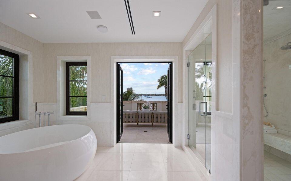 1260 N Lake, Palm Beach FL 33480