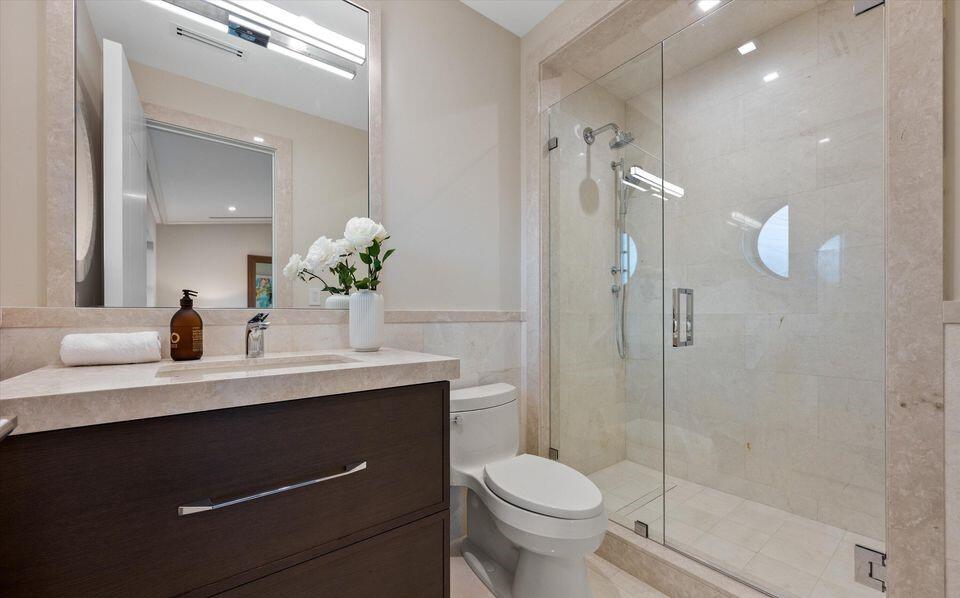 1260 N Lake, Palm Beach FL 33480