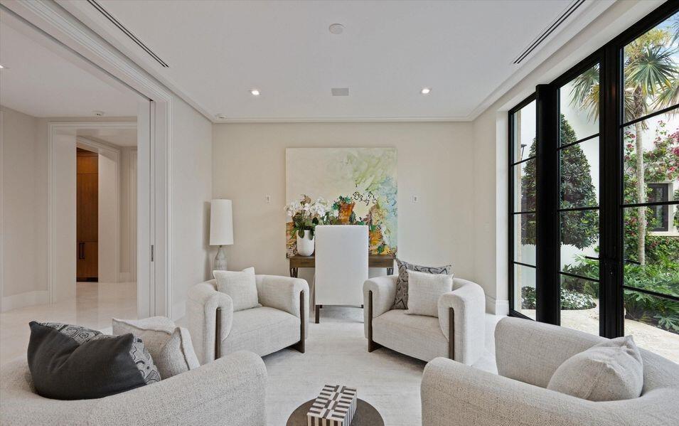 1260 N Lake, Palm Beach FL 33480