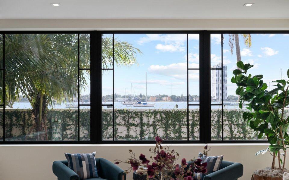 1260 N Lake, Palm Beach FL 33480
